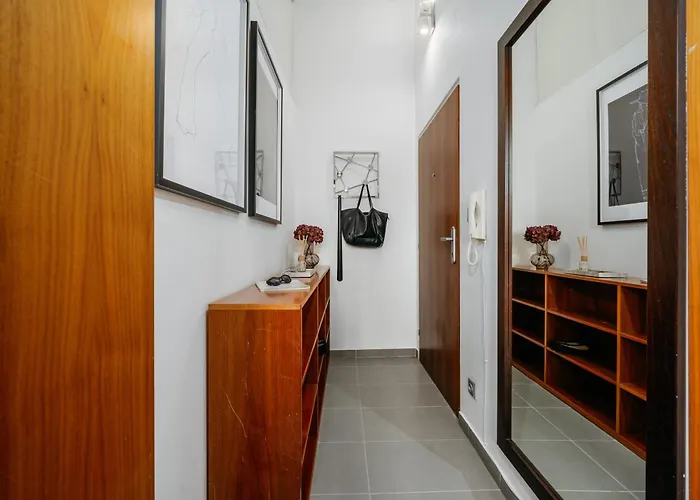 Apartman Days - In A Prime Location With Ac Close To The Charles Bridge