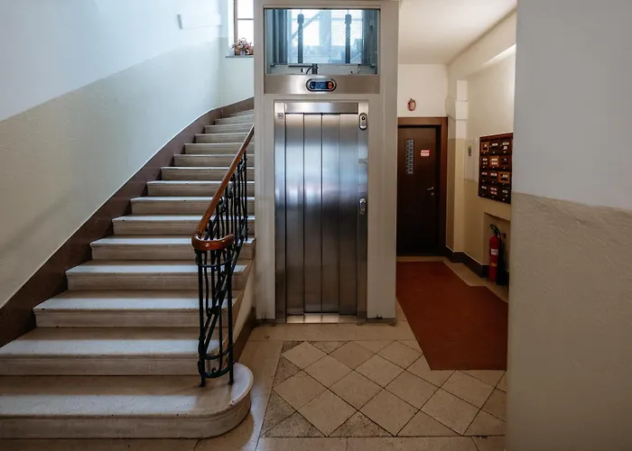 Days - In A Prime Location With Ac Close To The Charles Bridge Prága